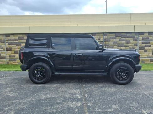 Used 2024 Ford Bronco Outer Banks AWD/4WD image 12