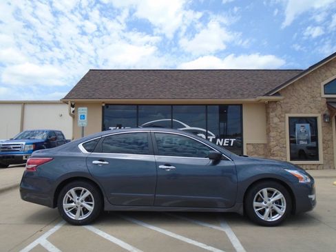 Used 2013 Nissan Altima 2.5 SV FWD image 5