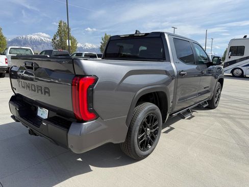 Used 2024 Toyota Tundra Limited AWD/4WD image 3