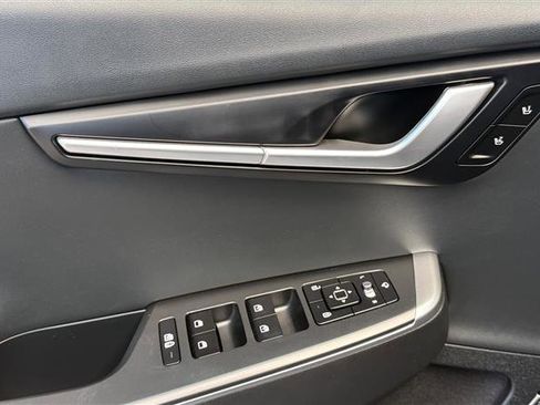 Used 2023 Kia EV6 Wind image 13