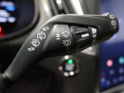 Used 2024 Ford Edge Titanium image 41