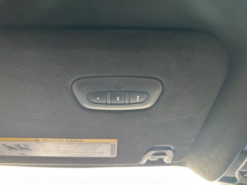 Used 2022 Jeep Grand Wagoneer Series III image 11