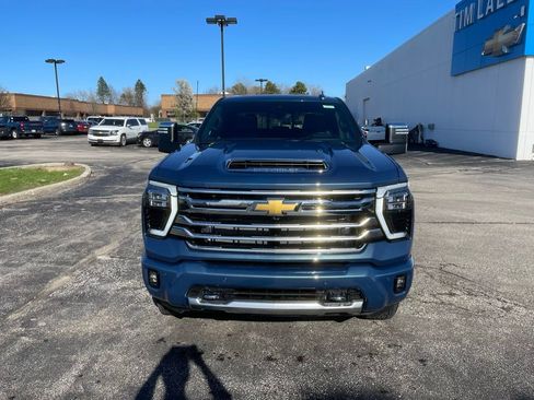 New 2026 Chevrolet Silverado 3500 High Country w/ High Country Premium Package AWD/4WD image 2