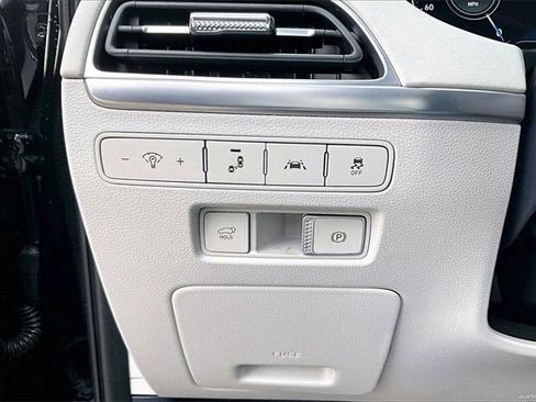 Used 2021 Hyundai Palisade Limited w/ Cargo Package image 15