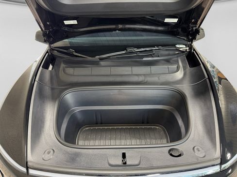 Used 2026 Tesla Model Y 2WD image 22
