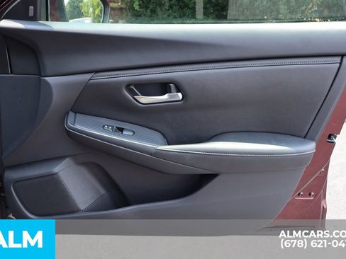 Used 2024 Nissan Sentra SV FWD image 27