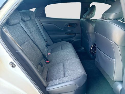 Used 2024 Toyota Crown w/ Carpet Mat Package (TMS) AWD/4WD image 21