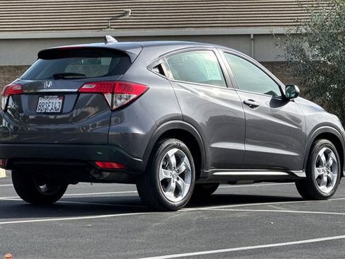 Used 2020 Honda HR-V LX image 5