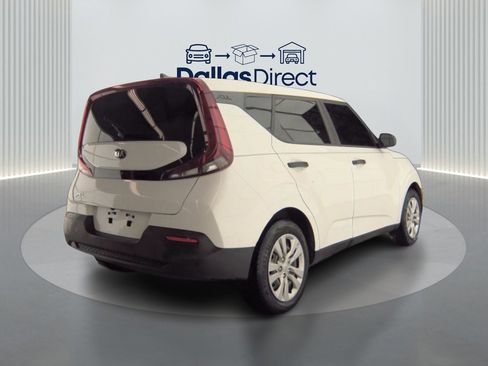 Used 2020 Kia Soul LX image 5