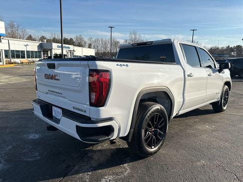 Used 2022 GMC Sierra 1500 Elevation image 3