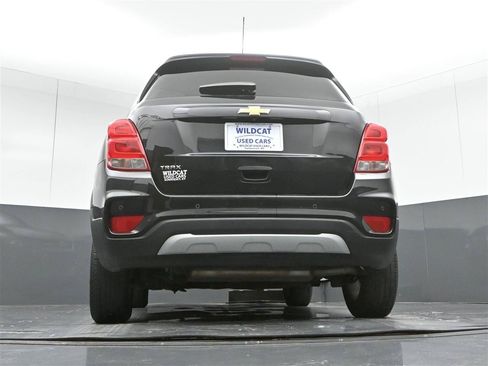 Used 2021 Chevrolet Trax LT w/ Driver Confidence Package FWD image 22
