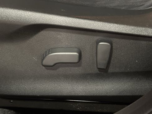 Used 2020 Subaru Crosstrek 2.0i Premium w/ Moonroof Package 2 image 11