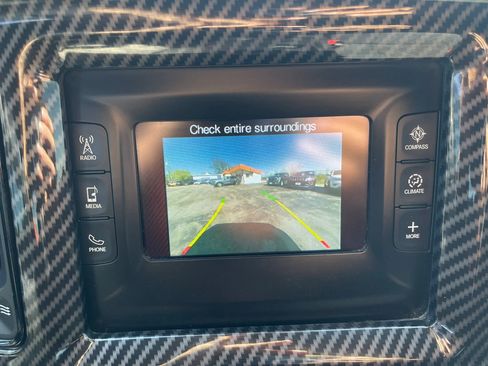 Used 2016 Dodge Challenger R/T RWD image 15