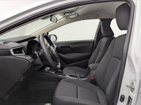 Used 2026 Toyota Corolla LE FWD image 14