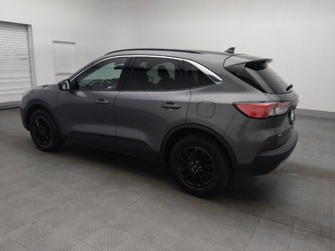 Used 2021 Ford Escape SE w/ Convenience Package image 3