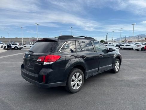 Used 2011 Subaru Outback 2.5i Premium AWD/4WD image 4