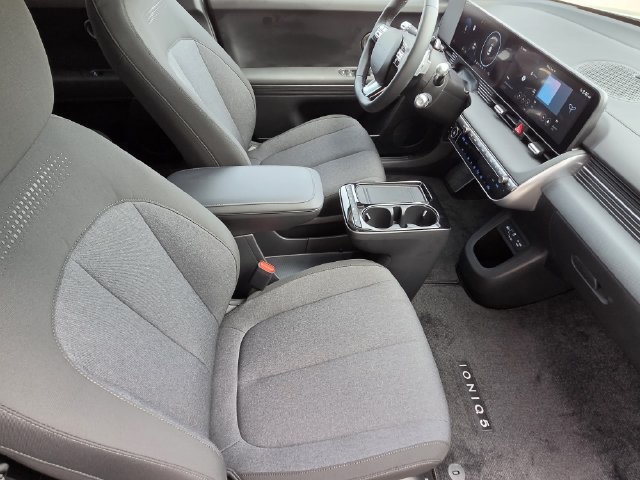 New 2027 Hyundai Ioniq 5 SE RWD image 15