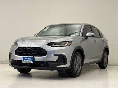 New 2026 Honda HR-V LX image 2