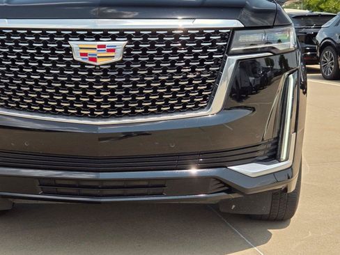 Certified 2024 Cadillac Escalade Premium Luxury AWD/4WD image 6