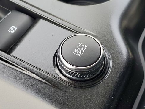 New 2026 Ford Explorer Active w/ Active Comfort Package image 23