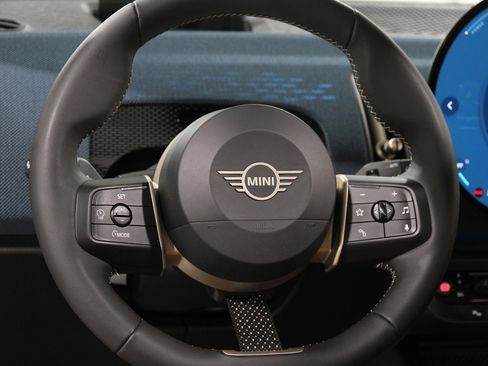 Used 2025 MINI Cooper Countryman S w/ Comfort Package Max image 7