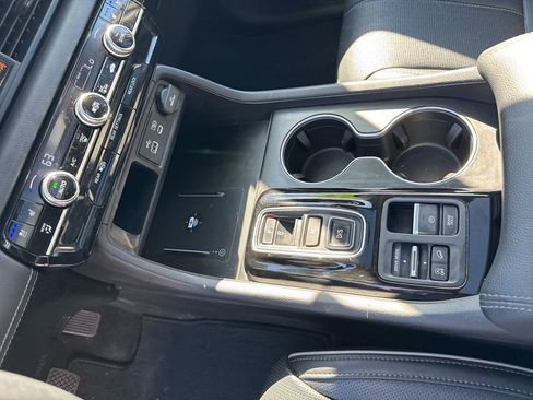 Used 2023 Honda Pilot Elite image 21