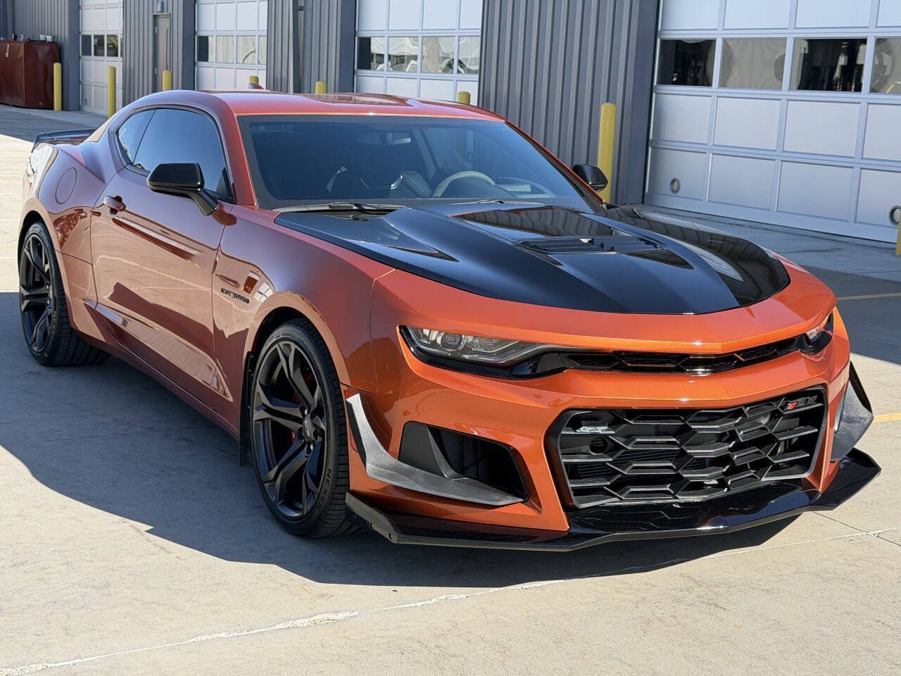 Used 2022 Chevrolet Camaro SS RWD image 8