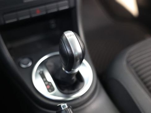 Used 2014 Volkswagen Beetle R-Line FWD image 37