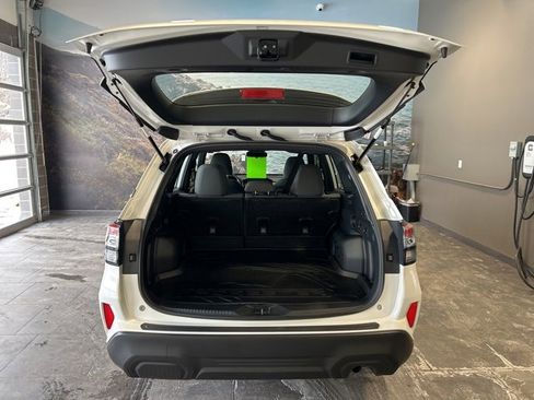 Used 2025 Subaru Forester image 27