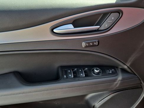 Used 2025 Alfa Romeo Stelvio Sprint w/ Veloce Package image 23
