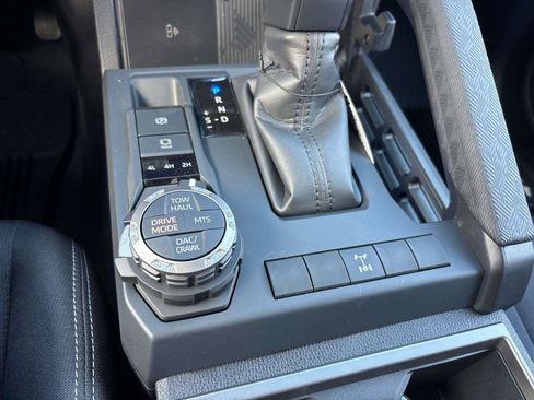New 2025 Toyota Tacoma TRD Off-Road AWD/4WD image 12