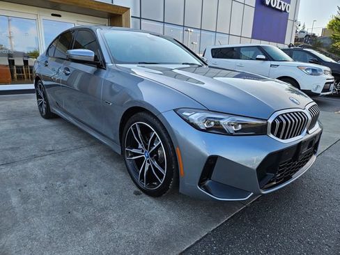 Used 2023 BMW 330e xDrive w/ M Sport Package AWD/4WD image 3