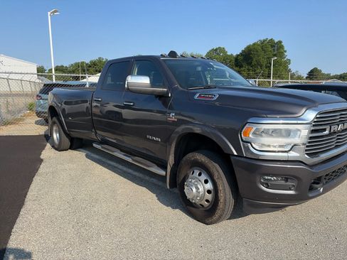 Used 2022 RAM 3500 Laramie AWD/4WD image 3