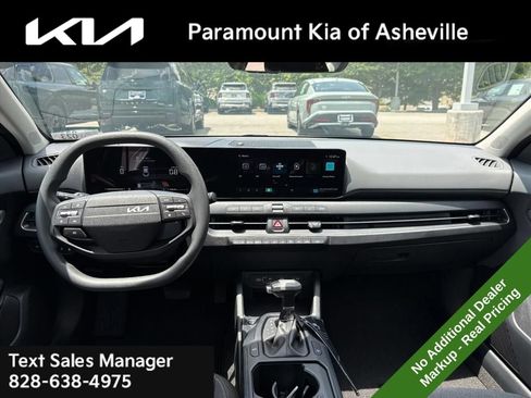 New 2026 Kia K4 FWD image 8