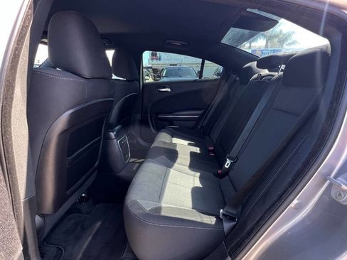 Used 2015 Dodge Charger SXT RWD image 16