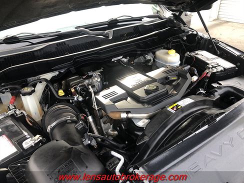 Used 2014 RAM 2500 SLT w/ Luxury Group image 24