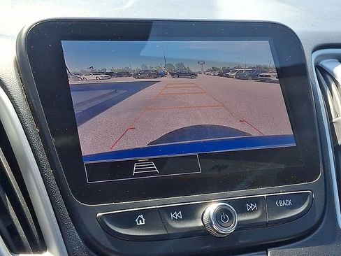 Used 2023 Chevrolet Malibu LT FWD image 18