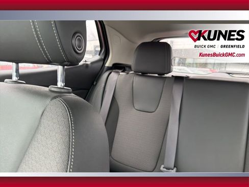 Used 2025 Buick Encore GX Preferred image 33