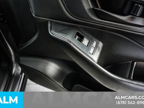 Used 2024 Nissan Rogue S AWD/4WD image 37
