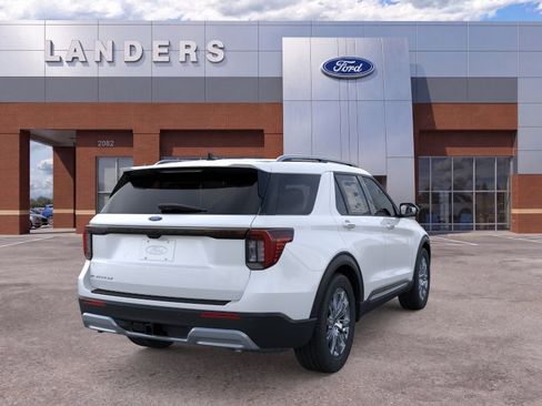 New 2026 Ford Explorer Platinum RWD image 8