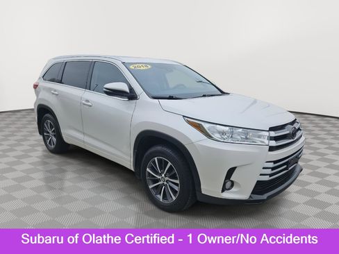 Used 2018 Toyota Highlander XLE image 1