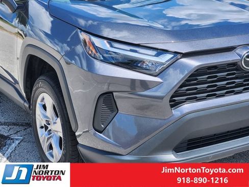 Used 2025 Toyota RAV4 XLE FWD image 9