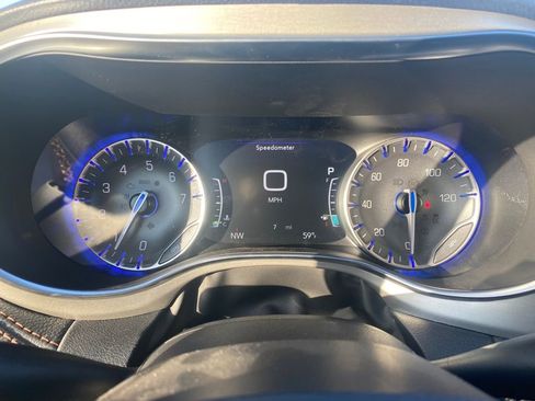 New 2026 Chrysler Pacifica Pinnacle FWD image 10