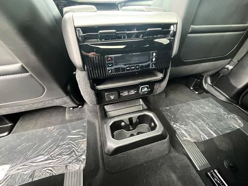 New 2026 Jeep Grand Wagoneer L Limited AWD/4WD image 37