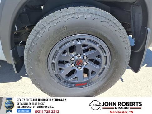 Used 2025 Nissan Frontier Pro-X RWD image 23