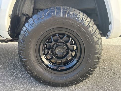 Used 2022 Toyota Tacoma SR5 image 20