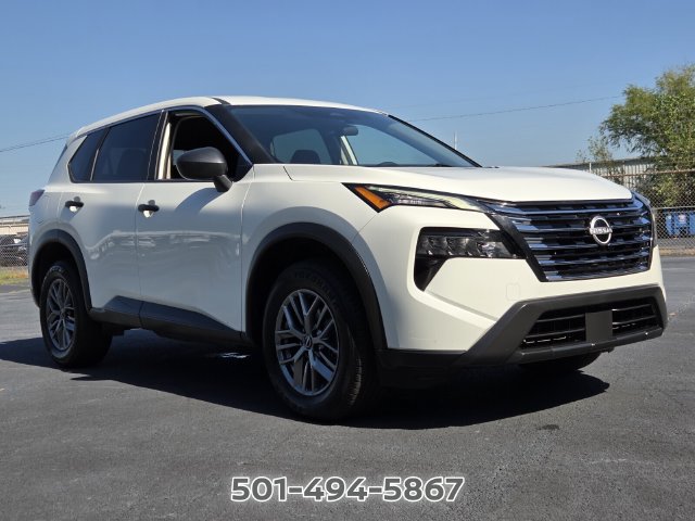 Used 2024 Nissan Rogue S AWD/4WD image 7