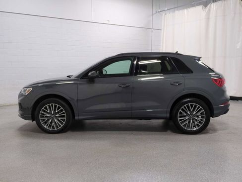 Used 2023 Audi Q3 2.0T Premium w/ Convenience Package image 3