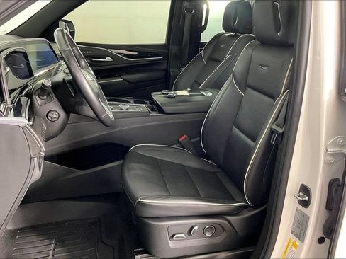 Used 2021 Cadillac Escalade Sport w/ Driver Assist Tech Package AWD/4WD image 32