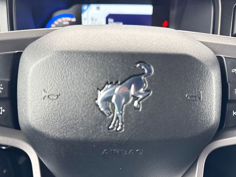 Used 2022 Ford Bronco Badlands image 31